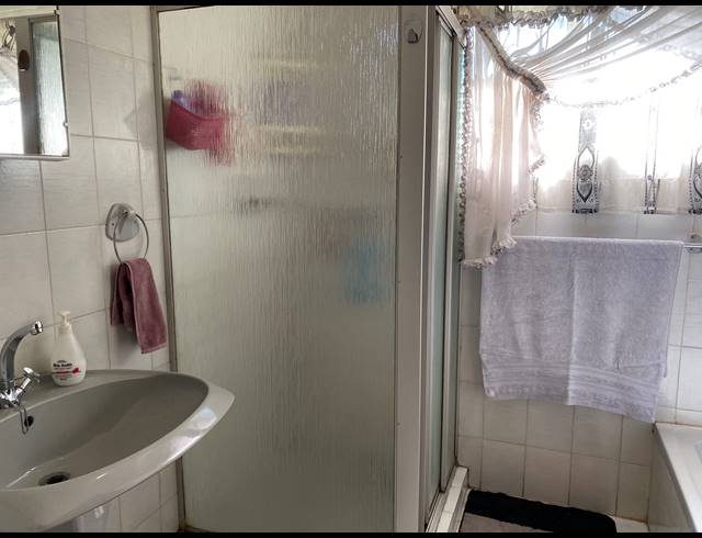 4 BEDROOM HOUSE FOR SALE IN PALM RIDGE